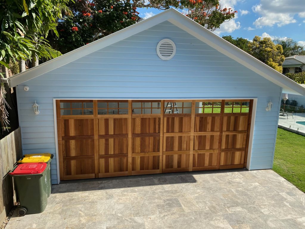 Garage door wood style