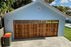 Garage door wood style
